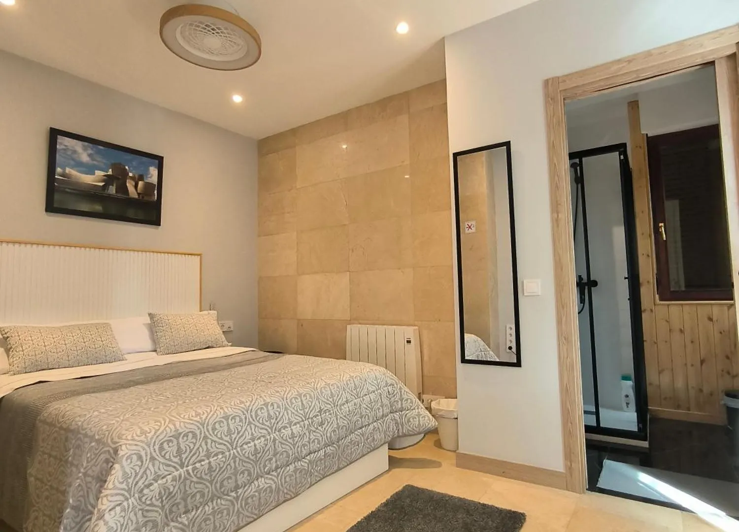 Habitacion Con Hermosas Vistas A Bilbao 0*,