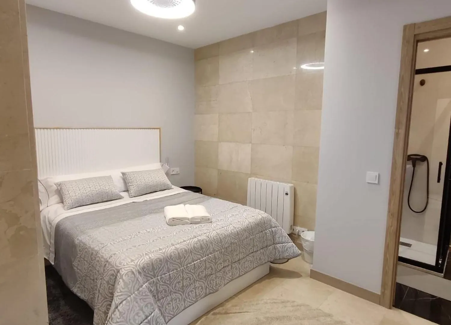 Privatunterkunft Habitacion Con Hermosas Vistas A Bilbao Spanien