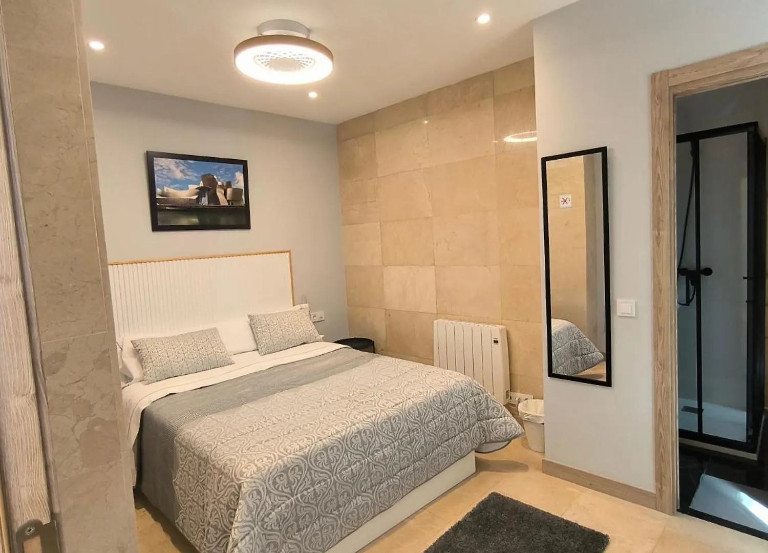 Privatunterkunft Habitacion Con Hermosas Vistas A Bilbao